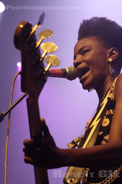 NOISETTES - 2008-06-08 - PARIS - La Cigale - Shingai Elizabeth Maria Shoniwa